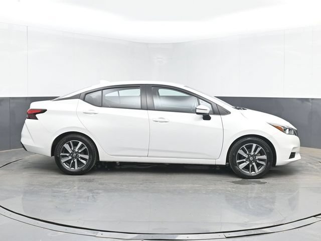 Used 2020 Nissan Versa SV FWD image 11