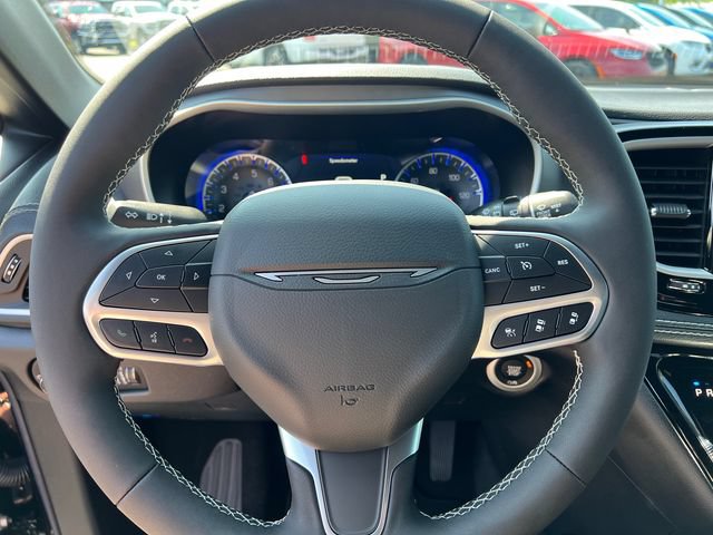 New 2027 Chrysler Pacifica Select w/ Family Tech Group FWD image 15