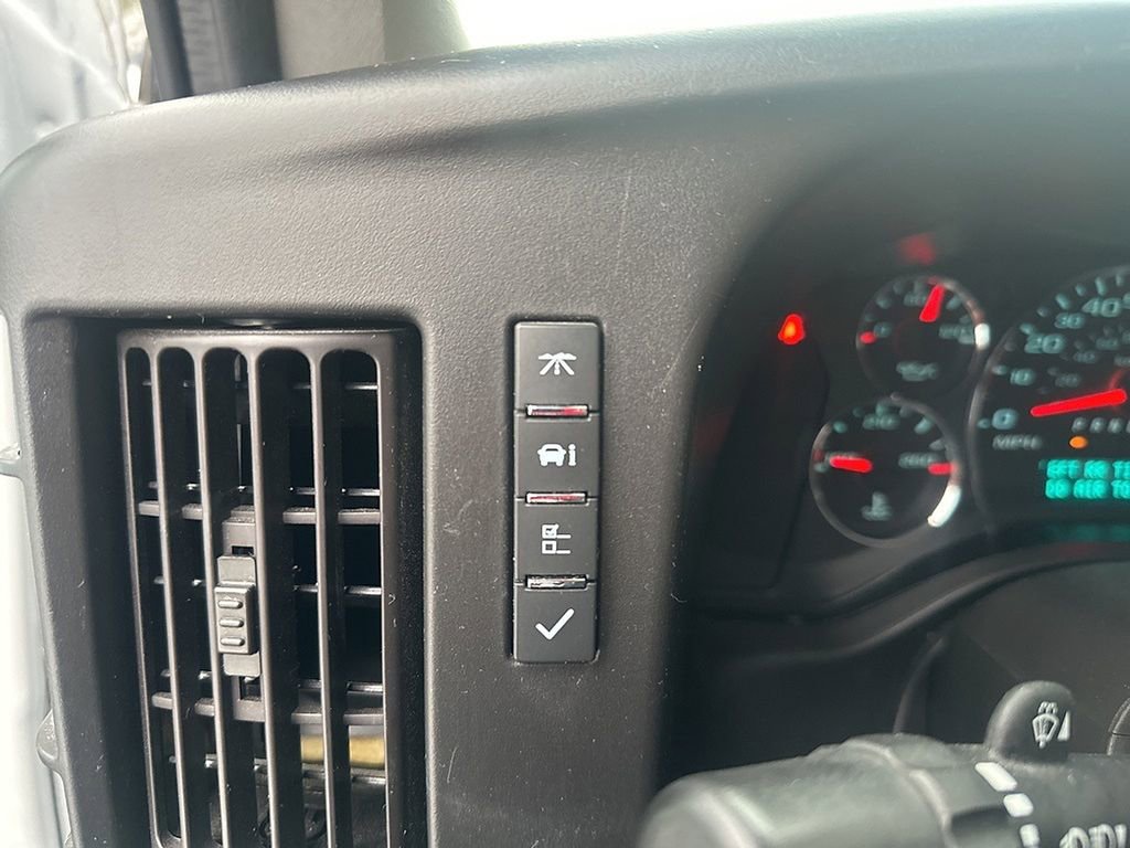 Used 2023 Chevrolet Express 2500 w/ Driver Convenience Package image 26