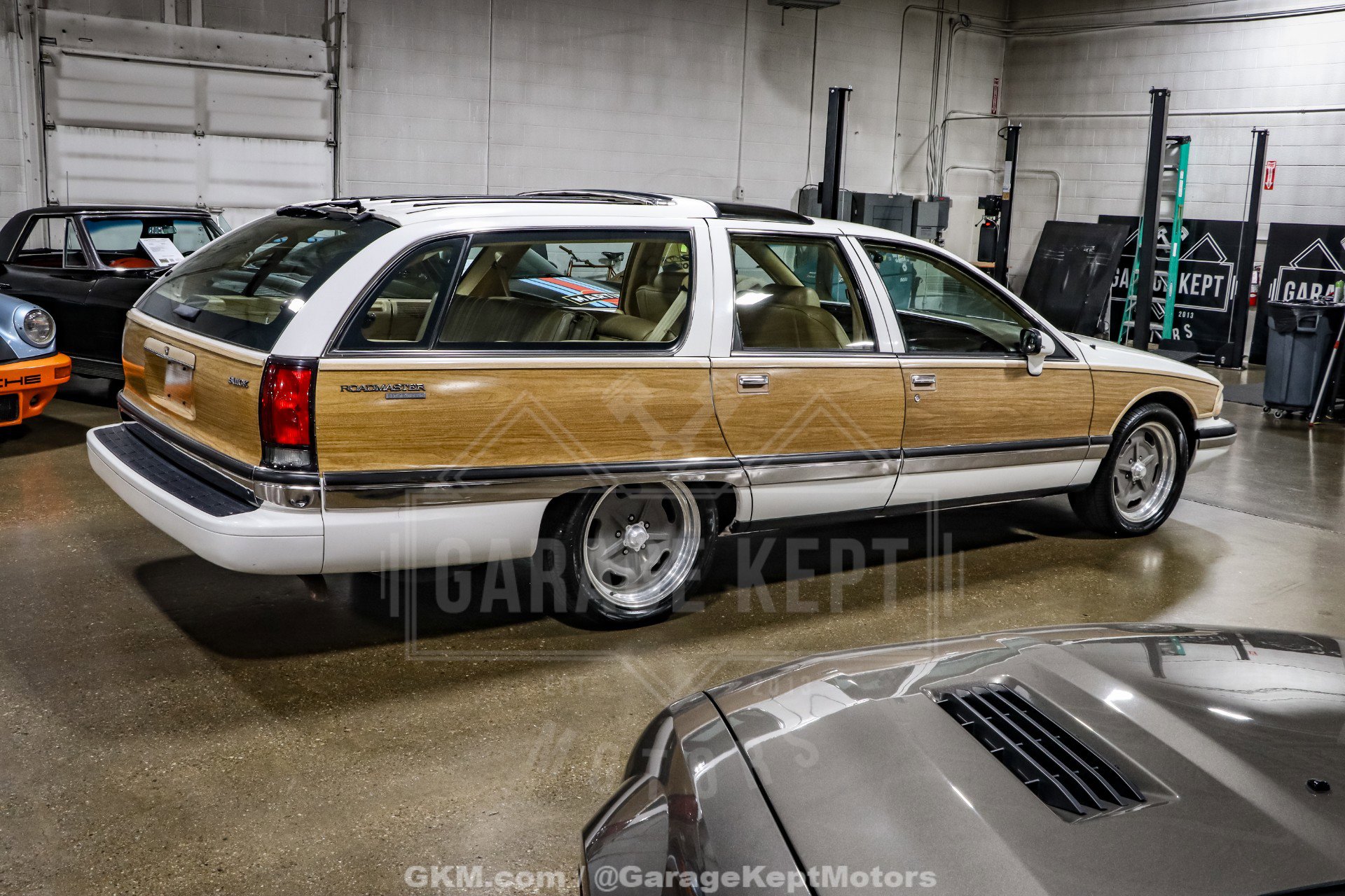 Used 1992 Buick Roadmaster Estate image 9