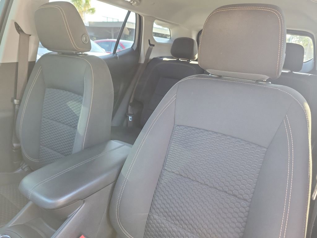 Used 2021 GMC Terrain SLE w/ Driver Convenience Package image 19