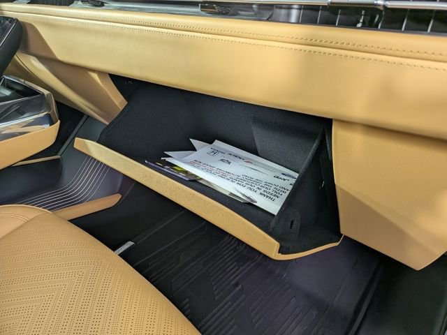 New 2025 Cadillac Escalade IQ Luxury 2 AWD/4WD image 35