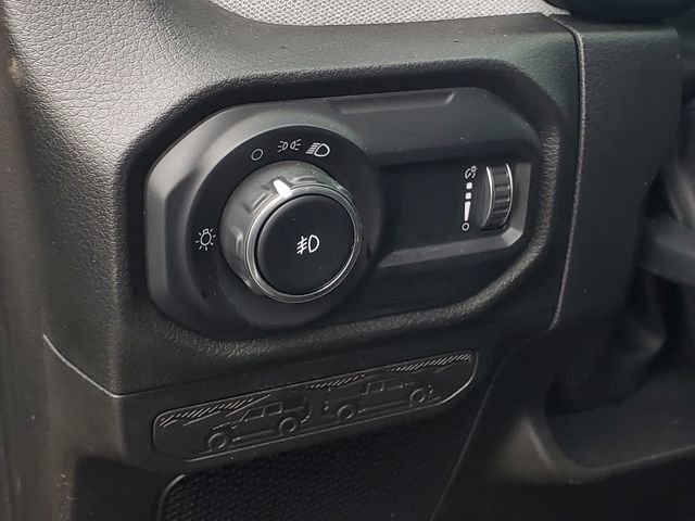 Used 2025 Jeep Wrangler Sport AWD/4WD image 12