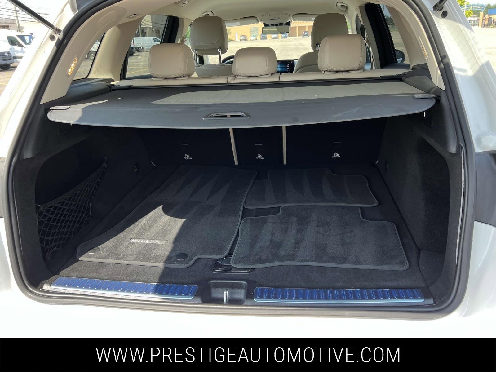 Used 2022 Mercedes-Benz GLC 300 GLC 300 w/ Premium Package Lite image 12