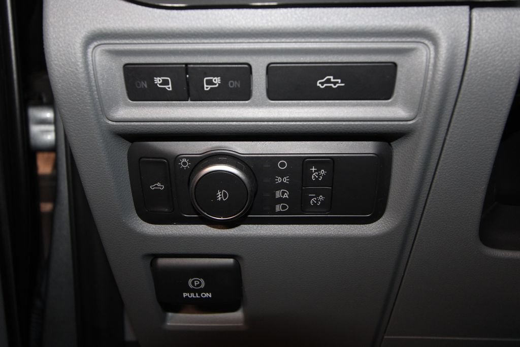 Used 2021 Ford F150 XLT w/ Equipment Group 302A High AWD/4WD image 9