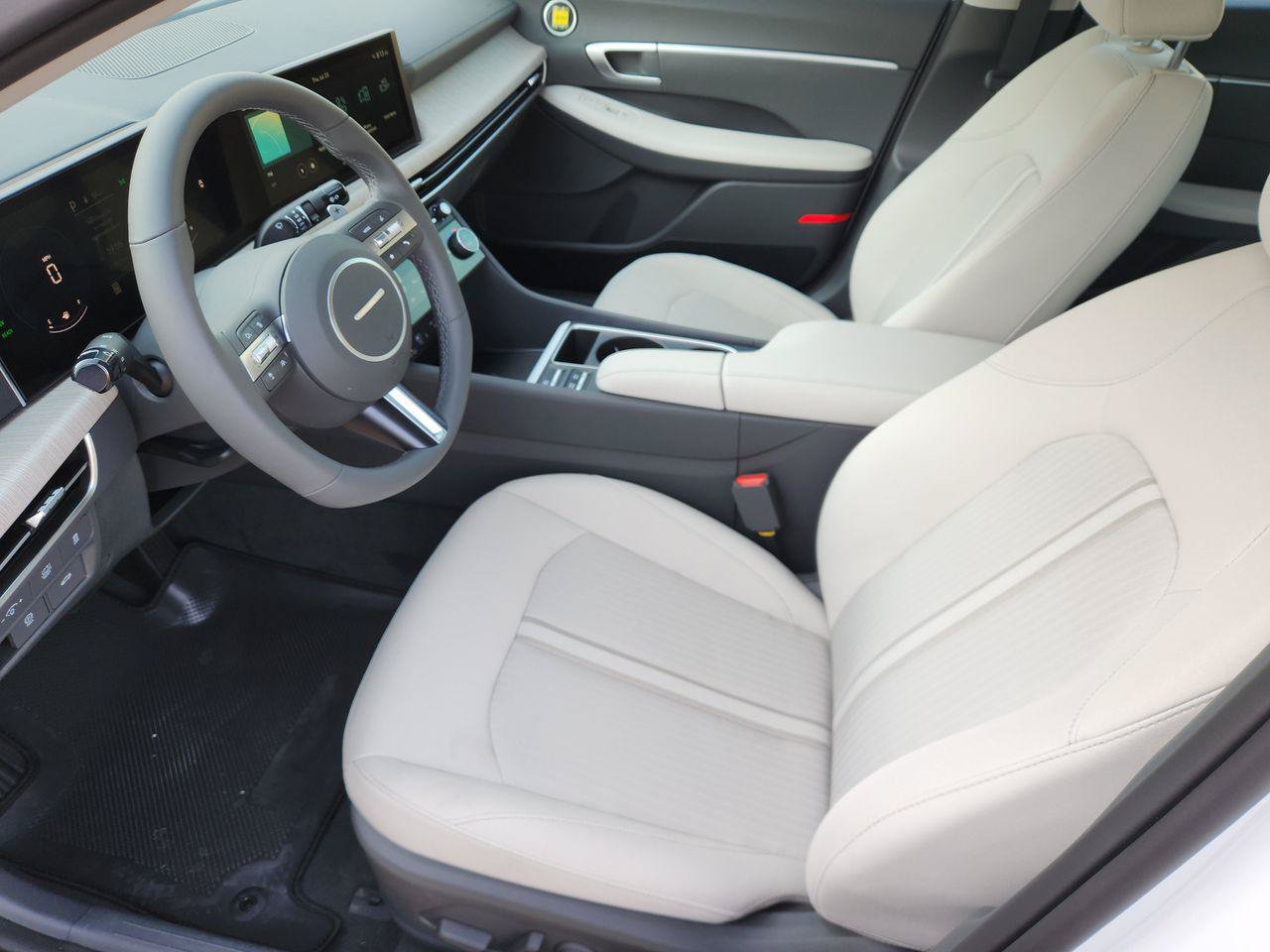 New 2026 Hyundai Sonata SEL FWD image 10