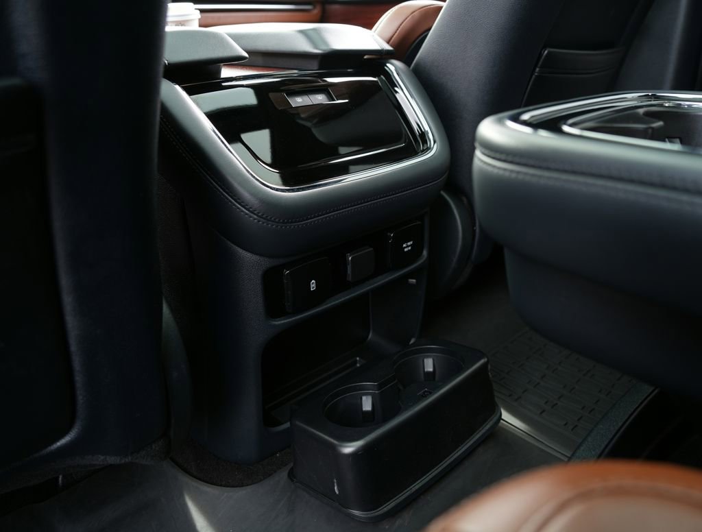 Used 2023 Lincoln Navigator Reserve w/ Equipment Group 201A image 24