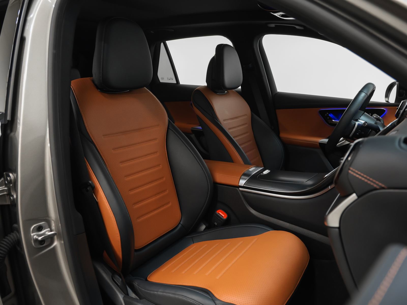 Used 2024 Mercedes-Benz GLC 300 image 25