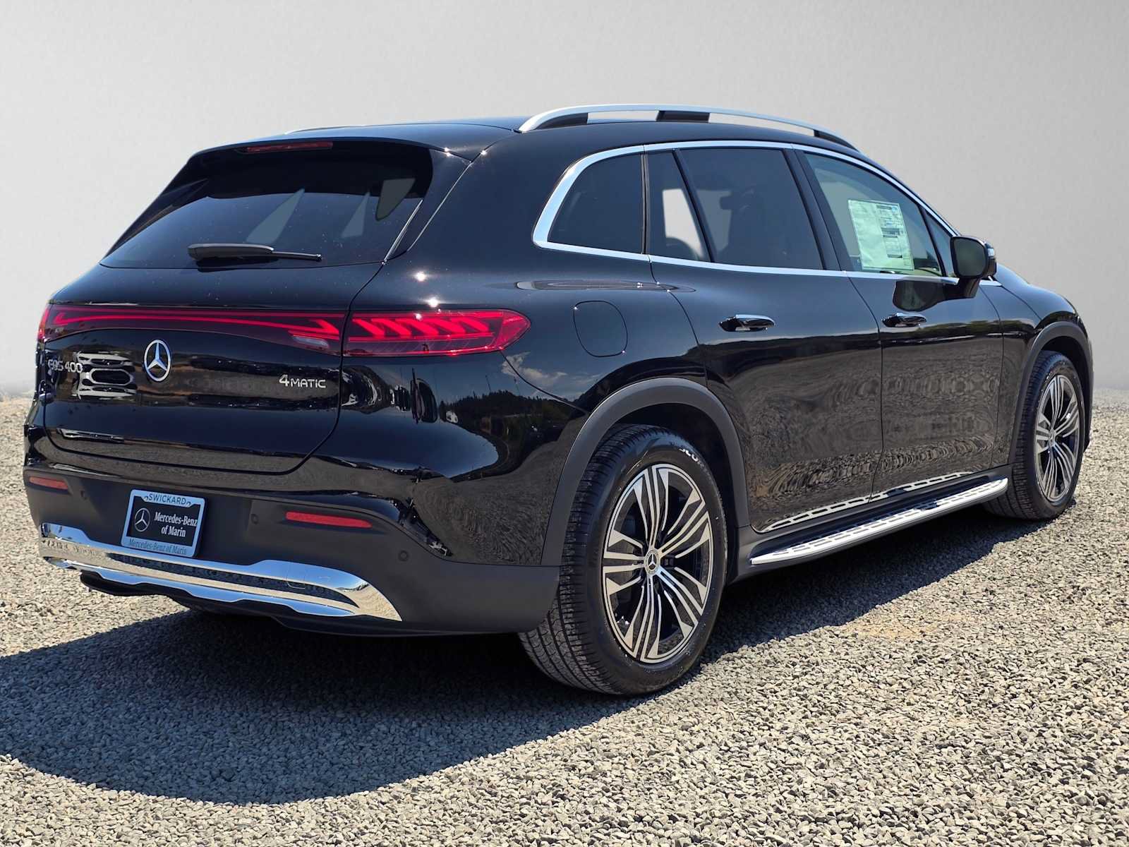New 2026 Mercedes-Benz EQS 400 4MATIC SUV image 3