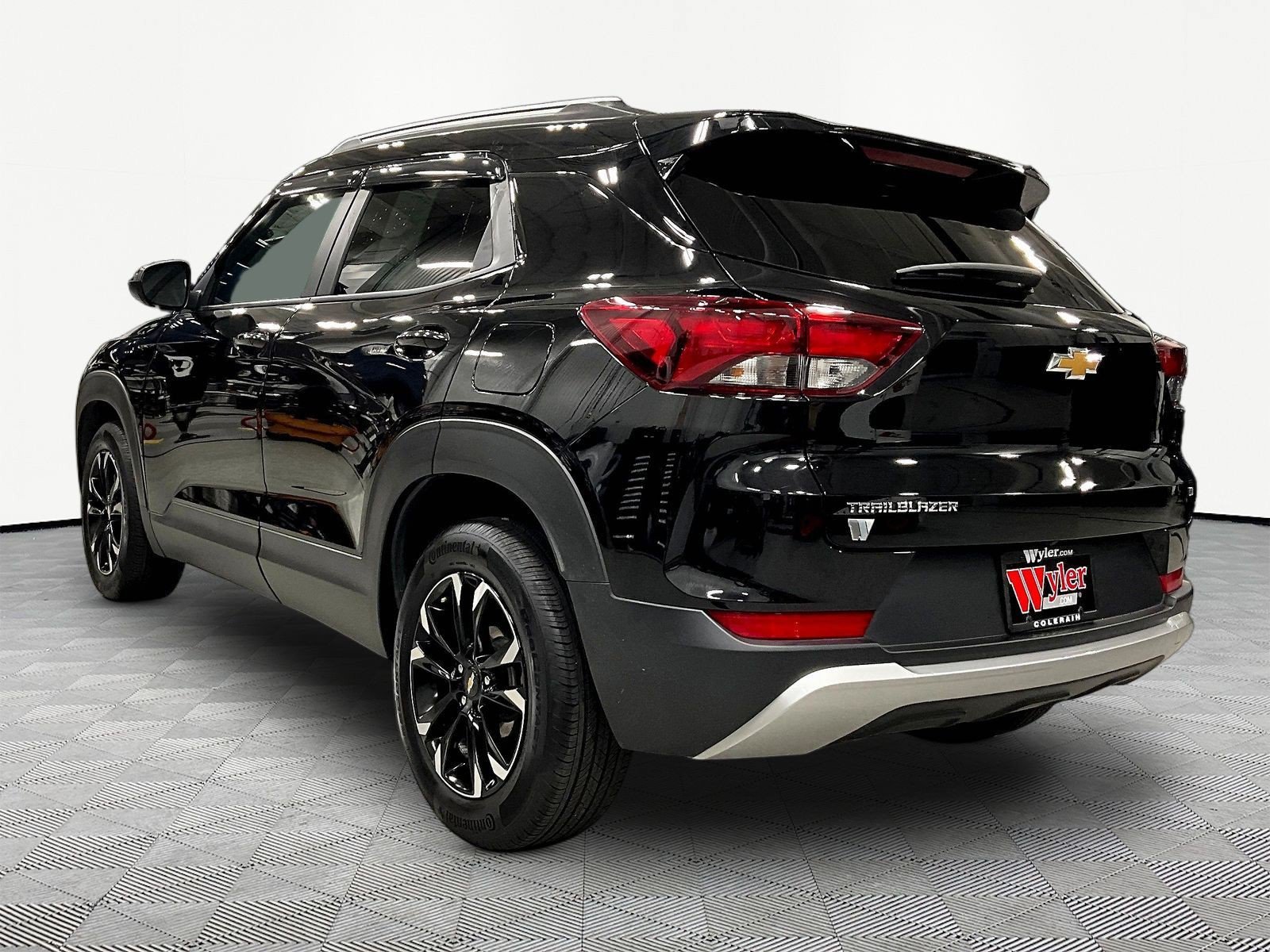 Used 2023 Chevrolet TrailBlazer LT FWD image 4