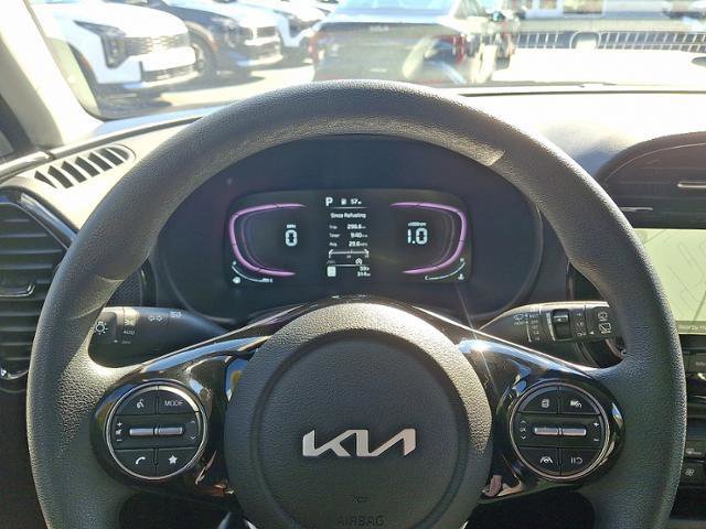 New 2025 Kia Soul S image 9