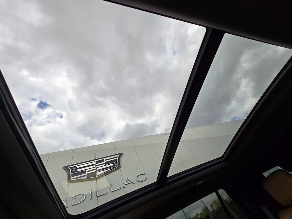 Used 2024 Cadillac Escalade Sport AWD/4WD image 34