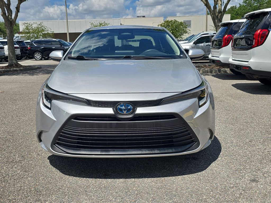 Used 2024 Toyota Corolla LE w/ LE Premium Package FWD image 2