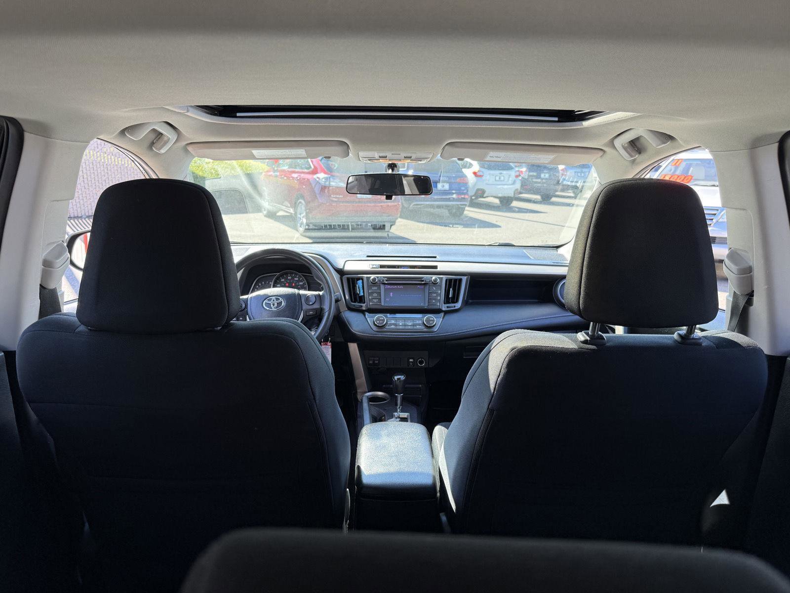 Used 2013 Toyota RAV4 XLE image 19