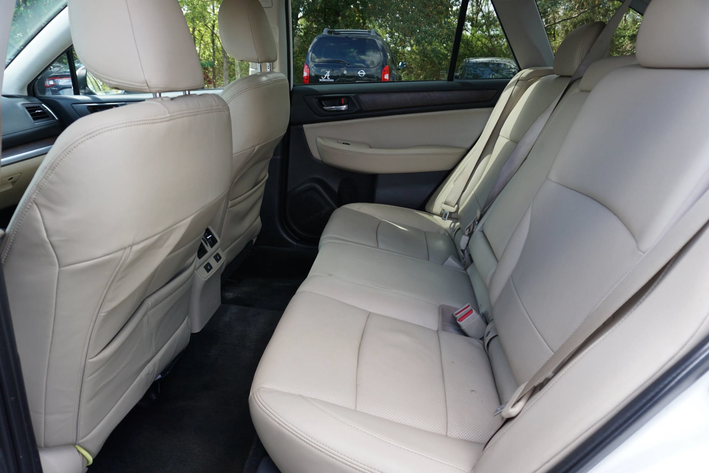 Used 2015 Subaru Outback 2.5i Limited AWD/4WD image 17