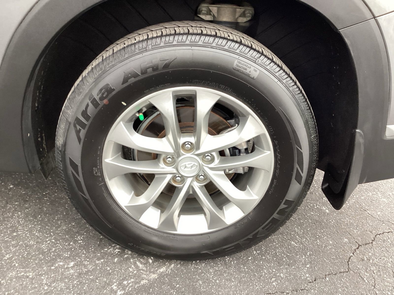 Used 2020 Hyundai Santa Fe SE image 23