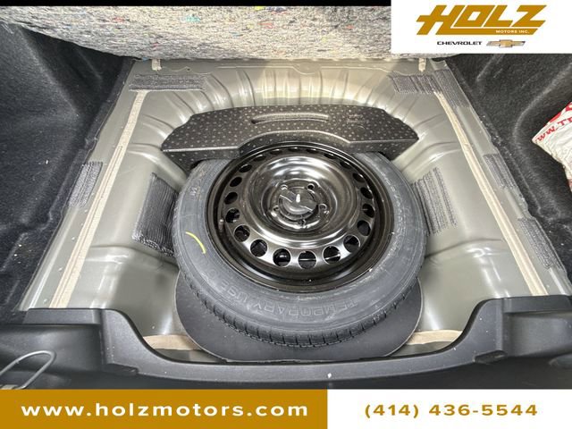 Used 2022 Chevrolet Malibu RS image 36