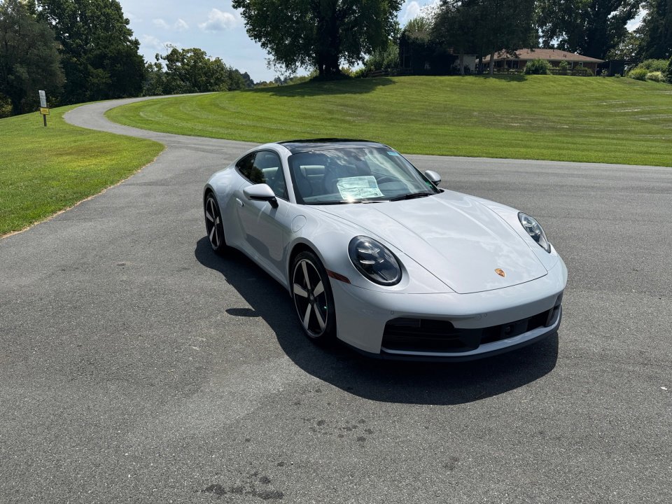 Certified 2025 Porsche 911 Carrera S image 9