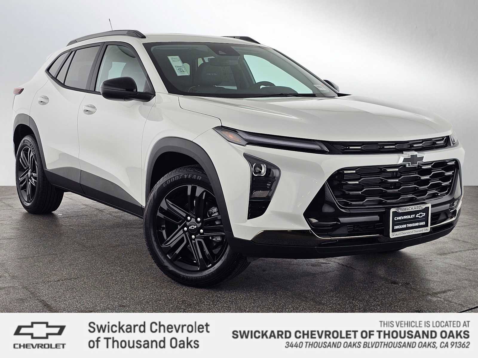 New 2026 Chevrolet Trax ACTIV FWD image 1