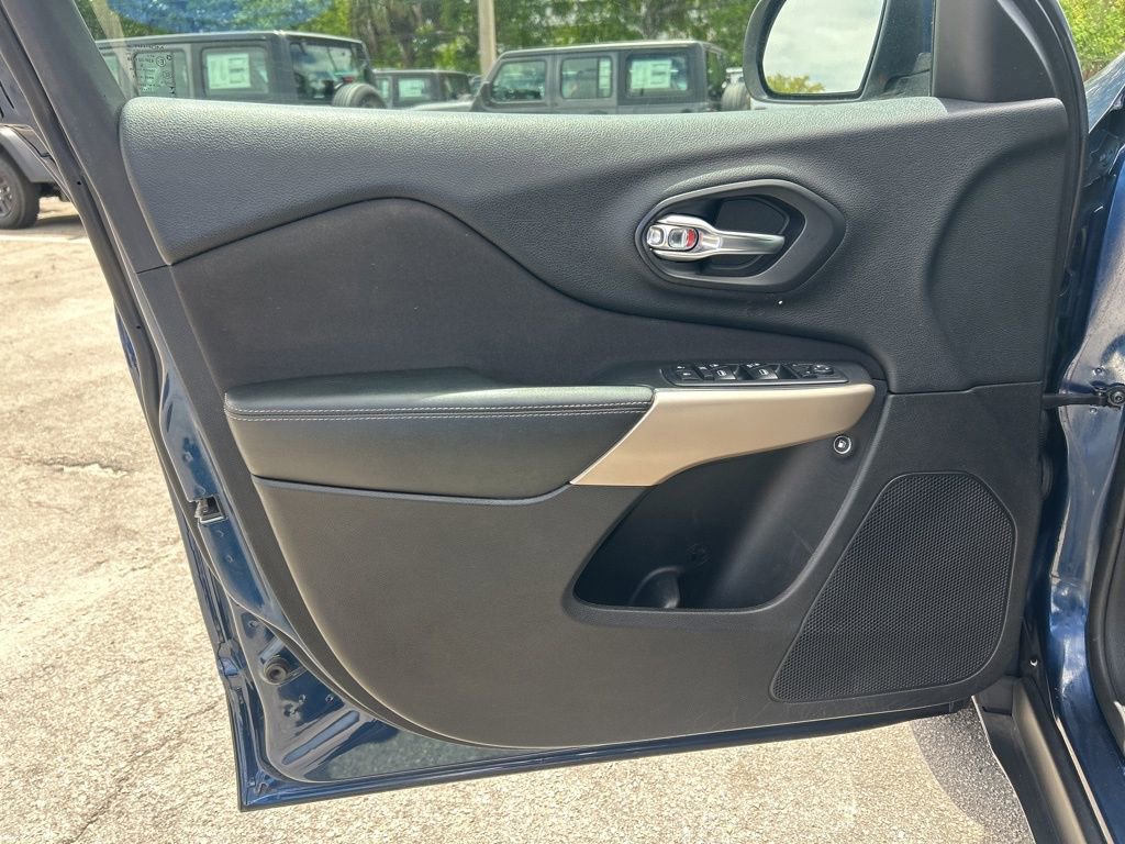 Used 2018 Jeep Cherokee Latitude image 31