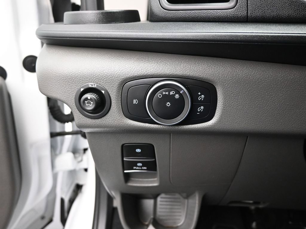 Used 2023 Ford Transit 350 XLT image 12