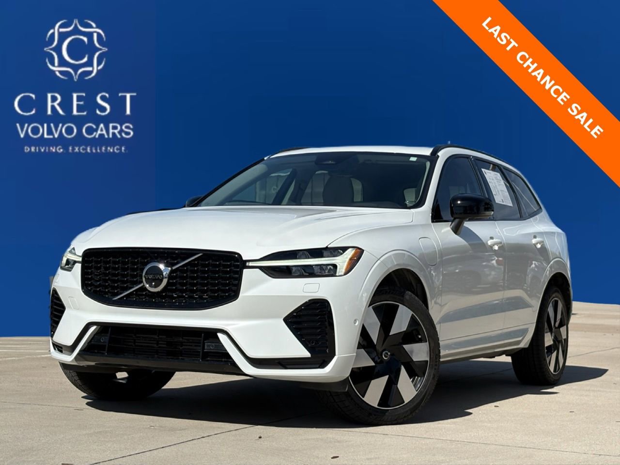 Certified 2023 Volvo XC60 T8 Plus w/ Climate Package image 1