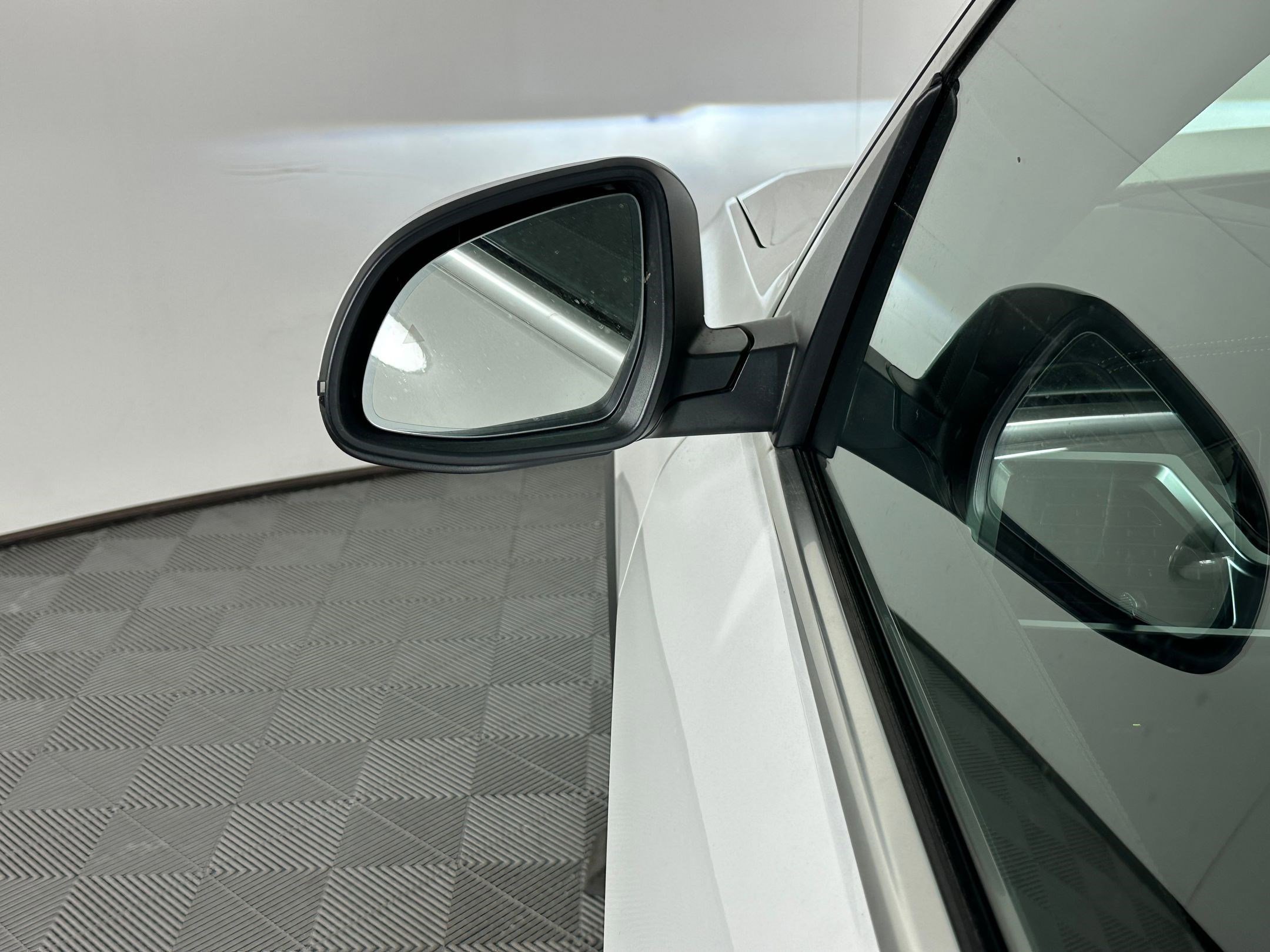 Used 2026 BMW X5 sDrive40i image 21