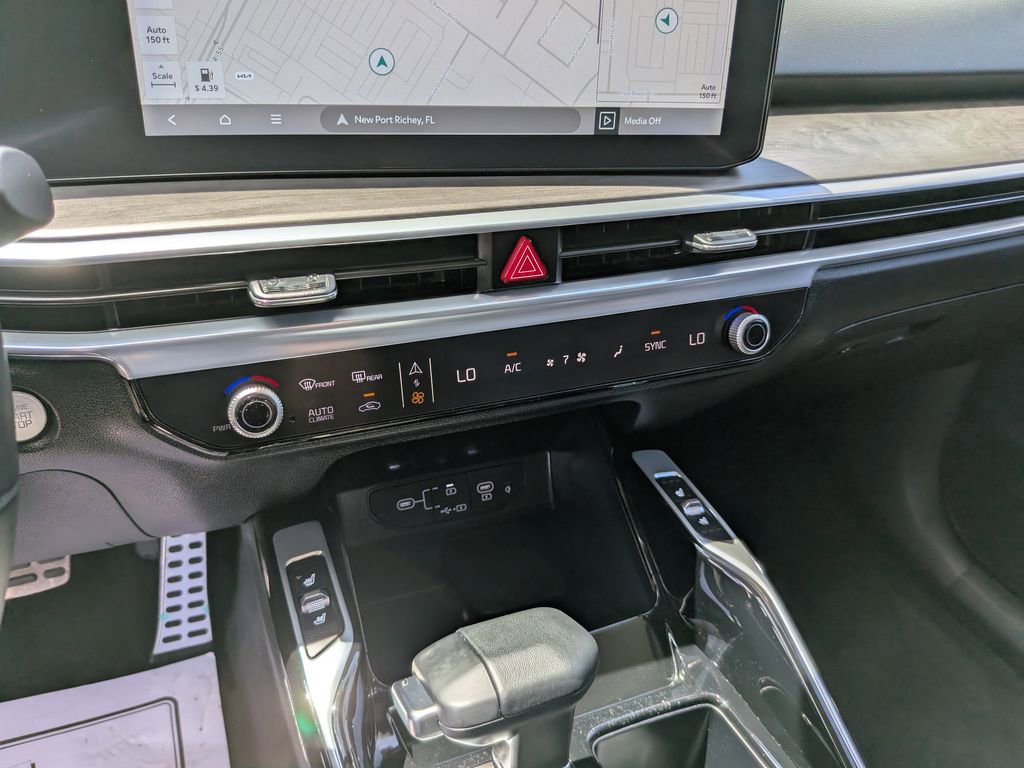 Certified 2026 Kia Sorento SX AWD/4WD image 27