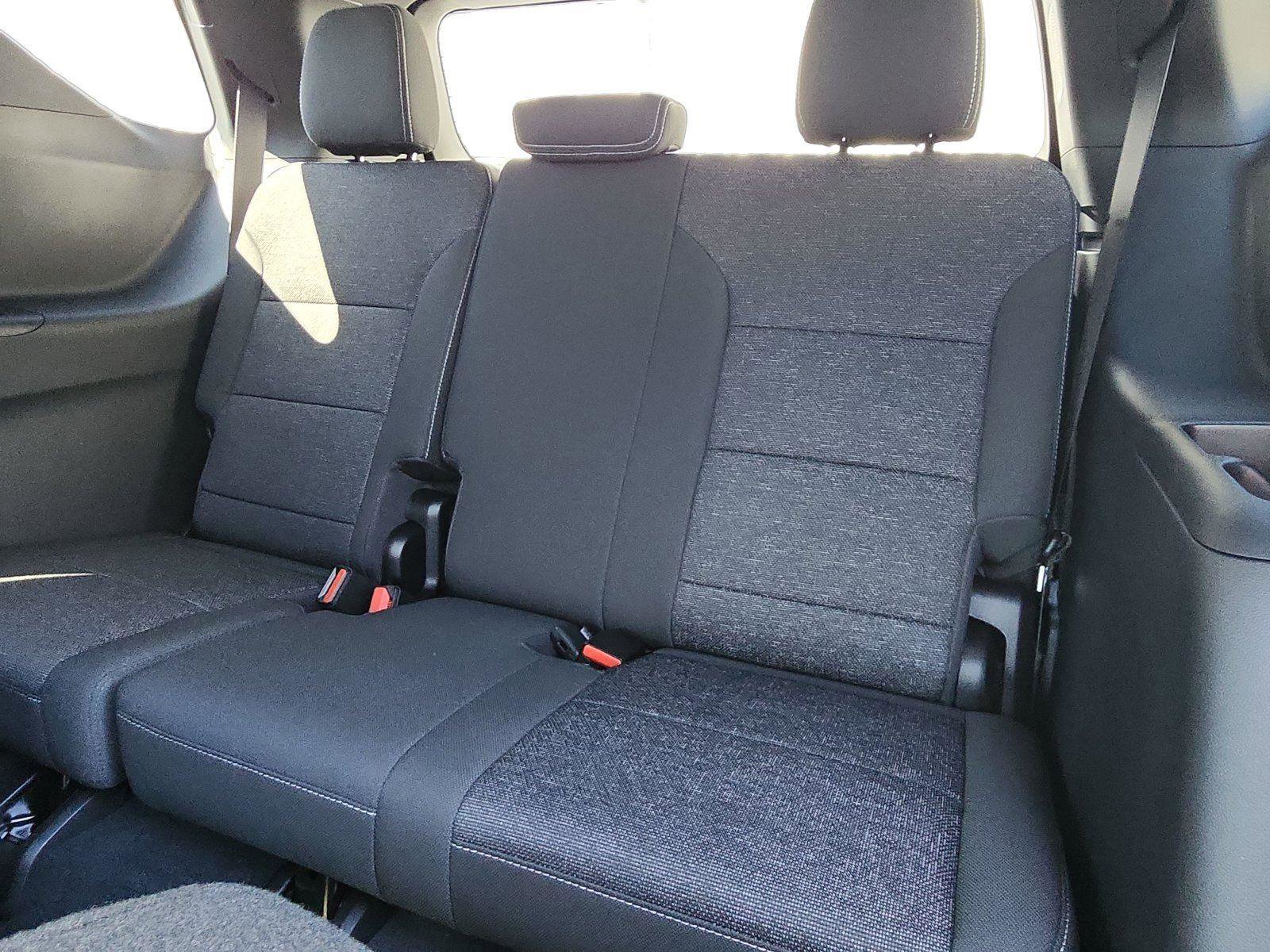 New 2026 Chevrolet Traverse LT w/ LPO, Floor Liner Package FWD image 23