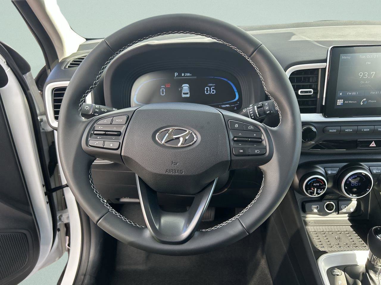 New 2026 Hyundai Venue SEL image 32