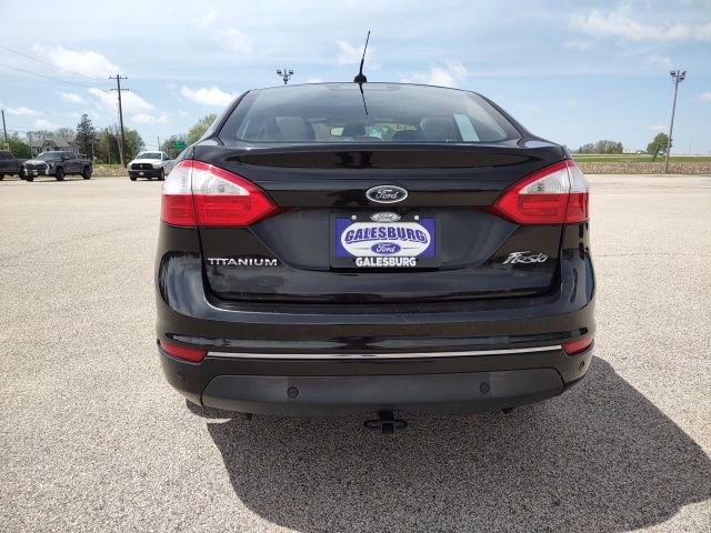 Used 2014 Ford Fiesta Titanium FWD image 4