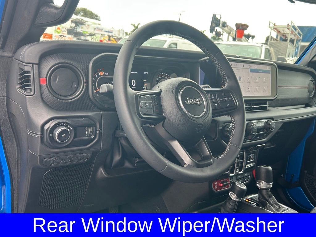 Used 2025 Jeep Wrangler Unlimited Rubicon image 31