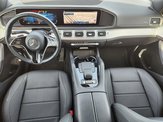 Used 2025 Mercedes-Benz GLS 450 4MATIC image 26