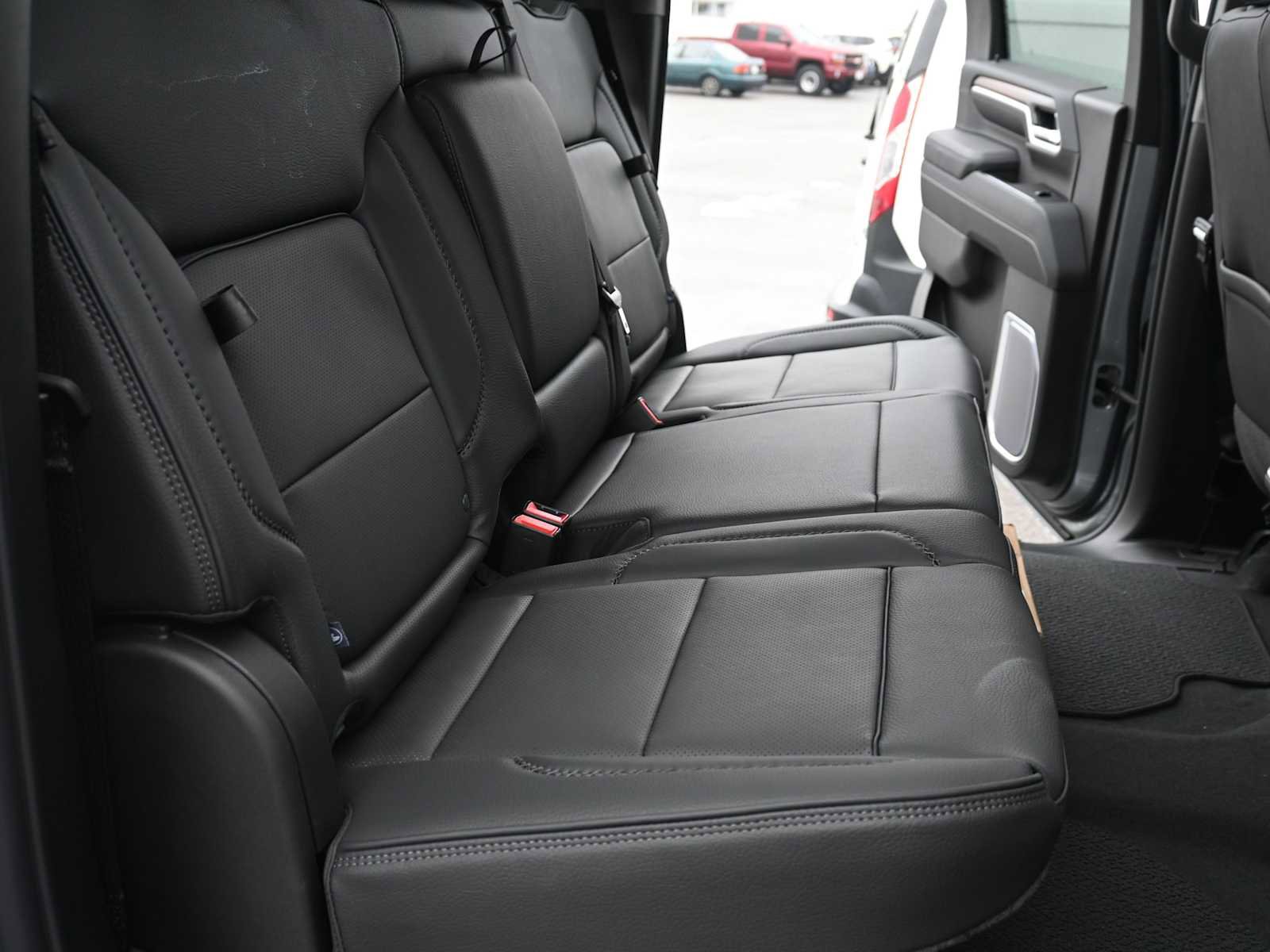 New 2026 GMC Sierra 3500 Denali w/ Denali Reserve Package image 19