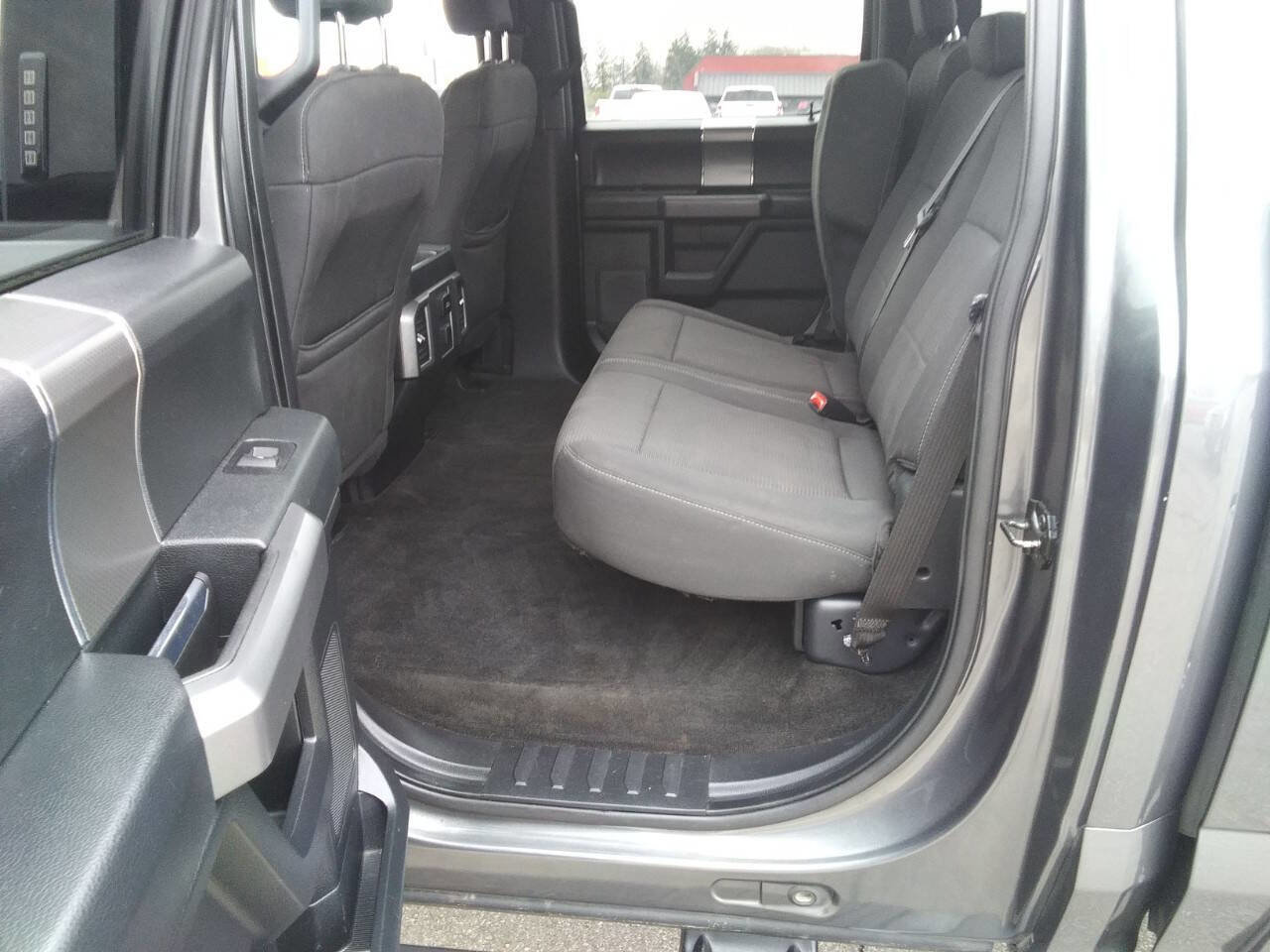 Used 2015 Ford F150 XLT w/ Equipment Group 301A Mid image 17