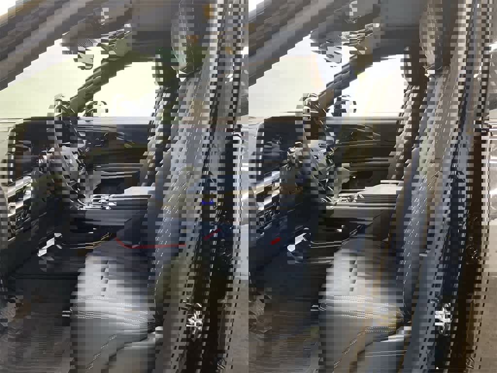 Certified 2024 Cadillac Lyriq Luxury image 14