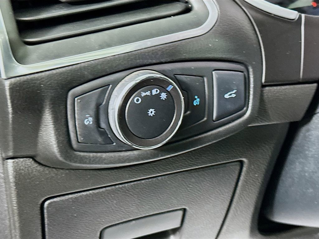 Used 2016 Ford Edge Titanium image 11
