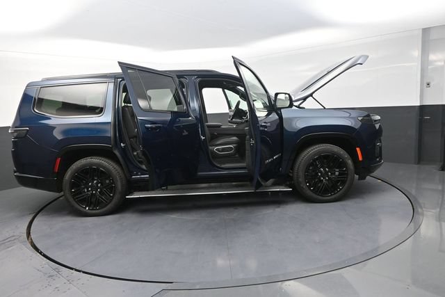 New 2026 Jeep Grand Wagoneer Limited AWD/4WD image 37