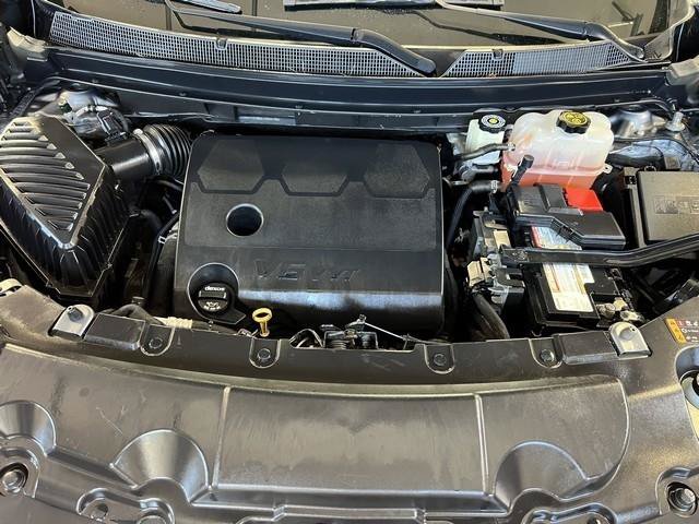 Used 2019 Chevrolet Traverse LT w/ LPO, Floor Liner Package AWD/4WD image 12