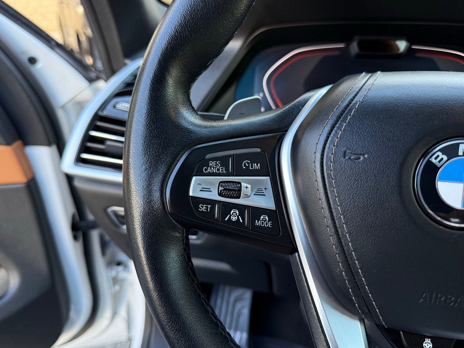 Certified 2022 BMW X5 xDrive40i image 25