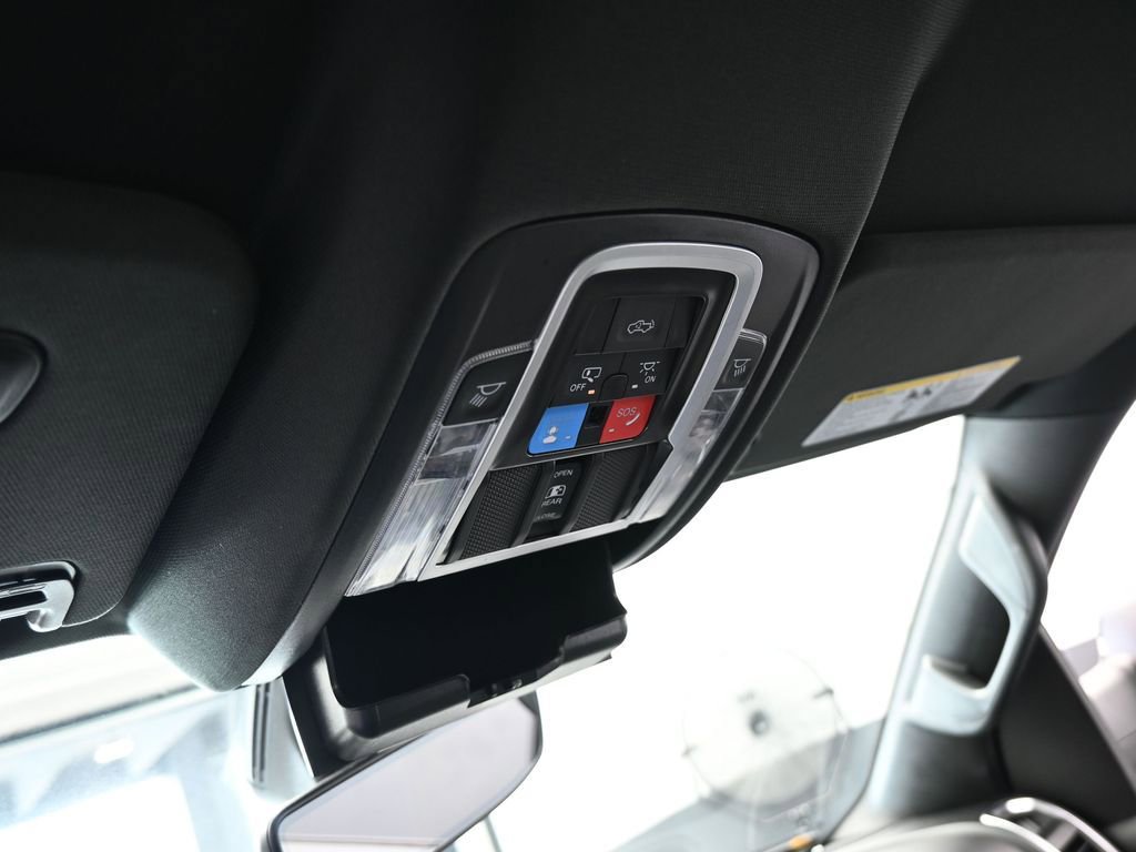 Used 2025 RAM 1500 Big Horn image 32