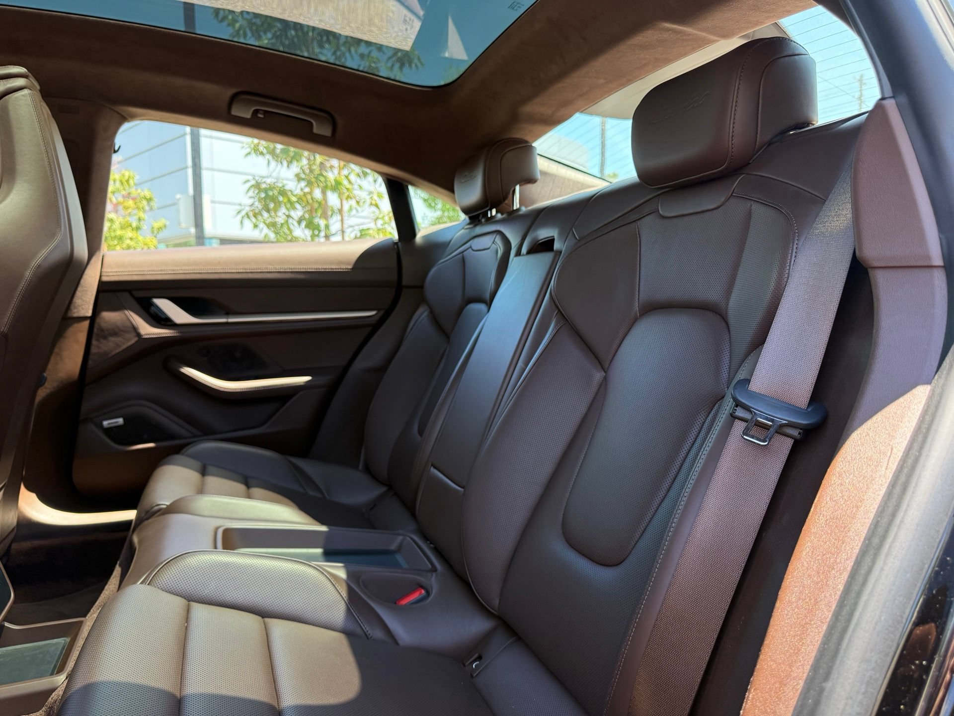 Certified 2020 Porsche Taycan Turbo AWD/4WD image 31