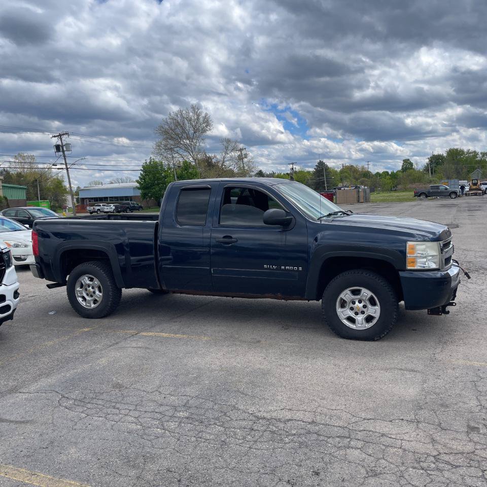 Used 2008 Chevrolet Silverado 1500 LT w/ Power Pack Plus AWD/4WD image 5