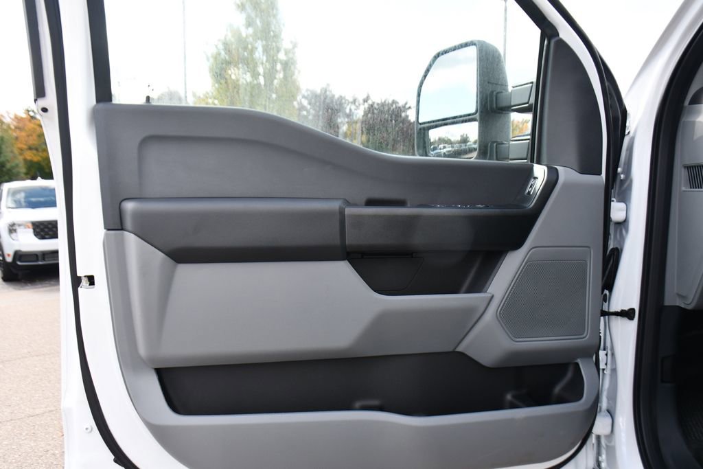 New 2026 Ford F350 XL image 20