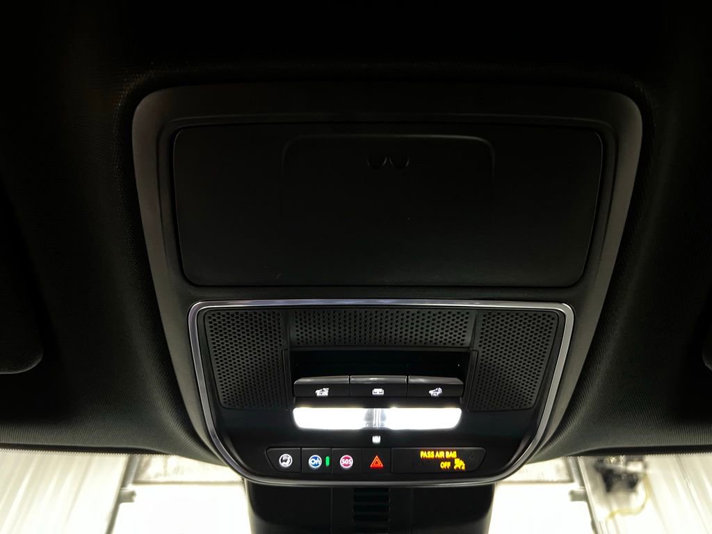 New 2026 Chevrolet Traverse High Country image 27