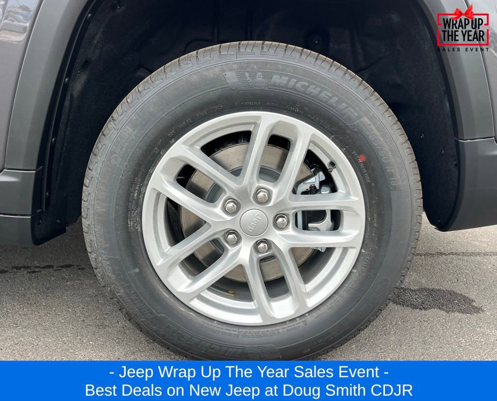 New 2025 Jeep Grand Cherokee L Laredo w/ Trailer Tow Package image 32