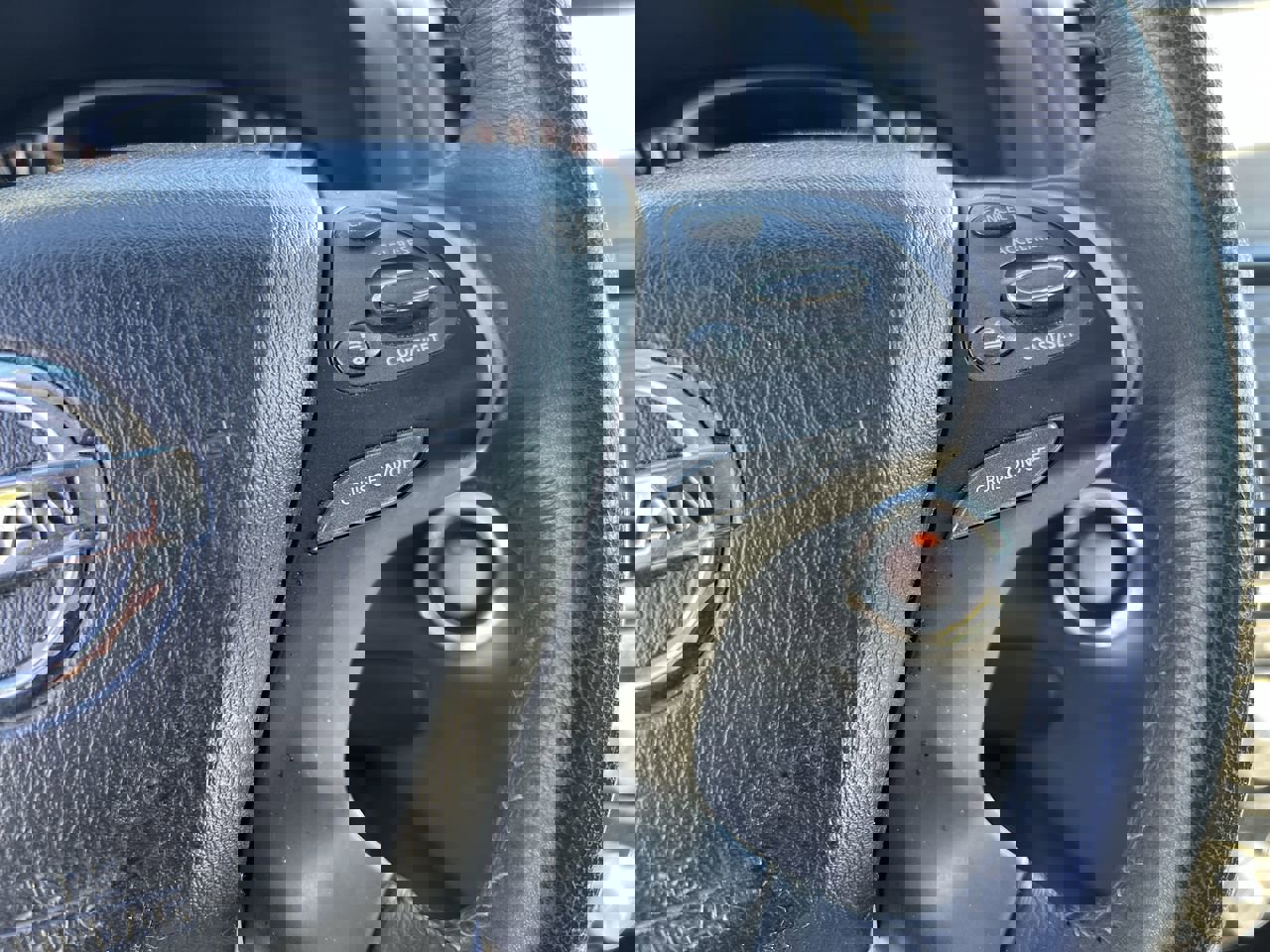 Used 2020 Nissan Pathfinder SV image 20