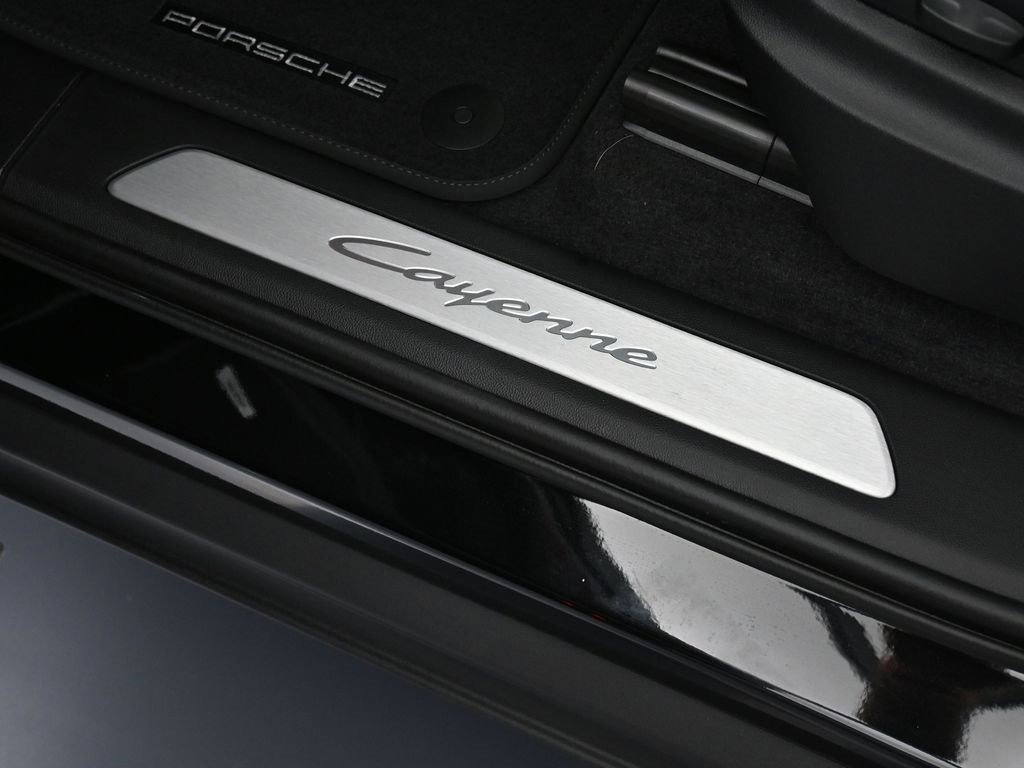 New 2026 Porsche Cayenne Coupe image 16