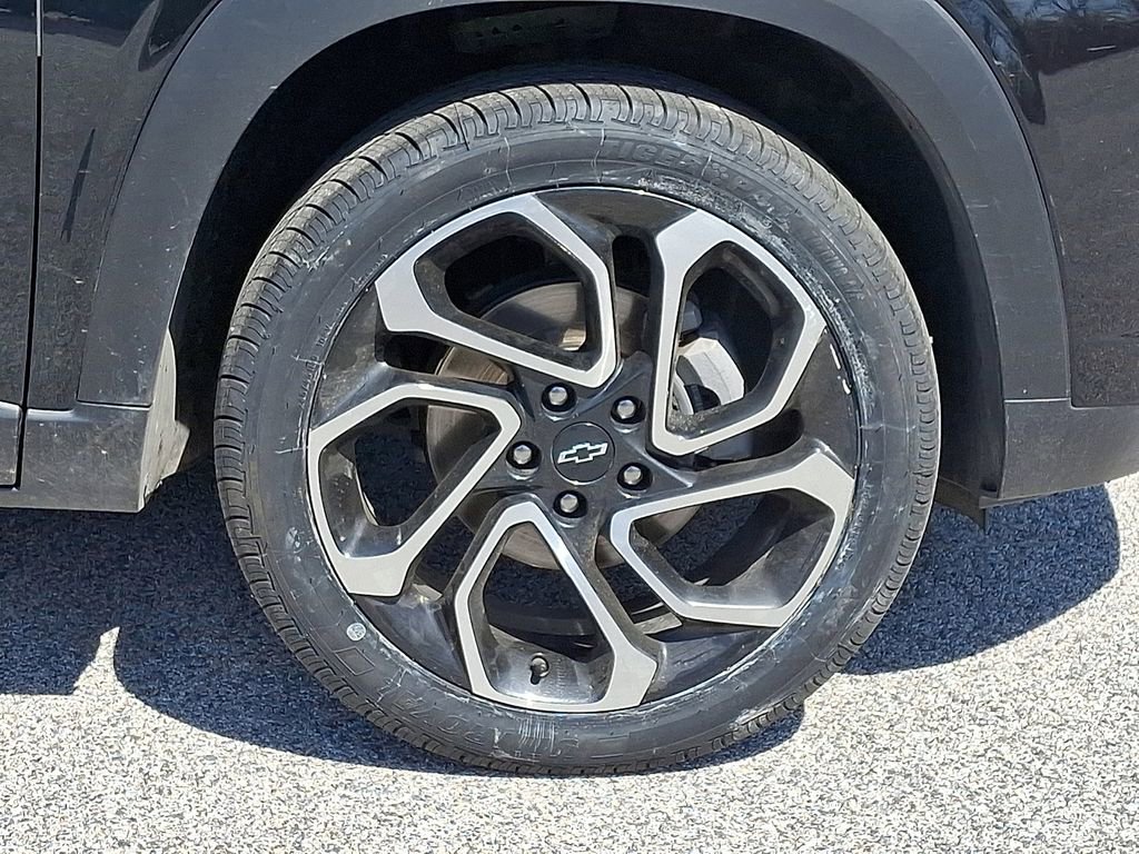 Used 2024 Chevrolet Trax RS image 11