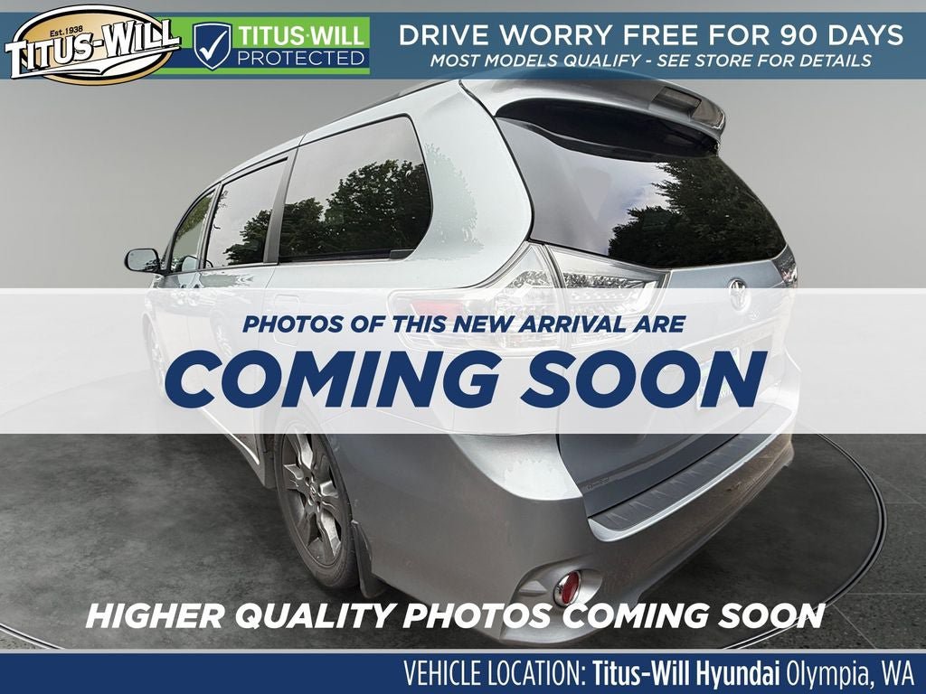 Used 2015 Toyota Sienna SE FWD image 4